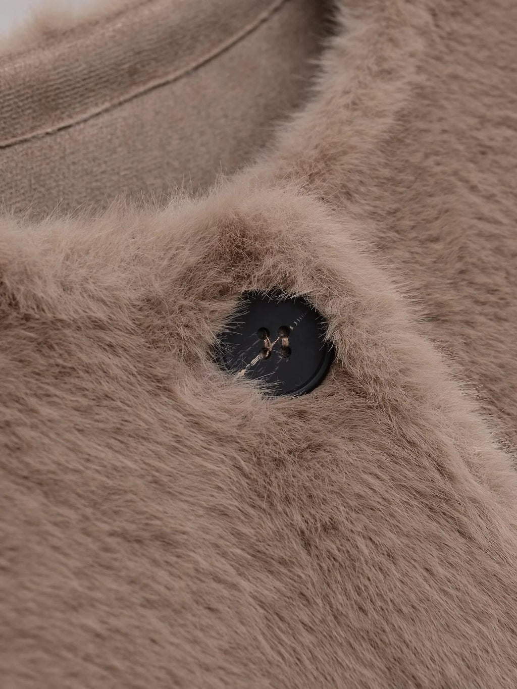 2025 Autumn/Winter New Women's Sweet and Fashionable Round Neck Artificial Fur Effect Short Jacket Coat