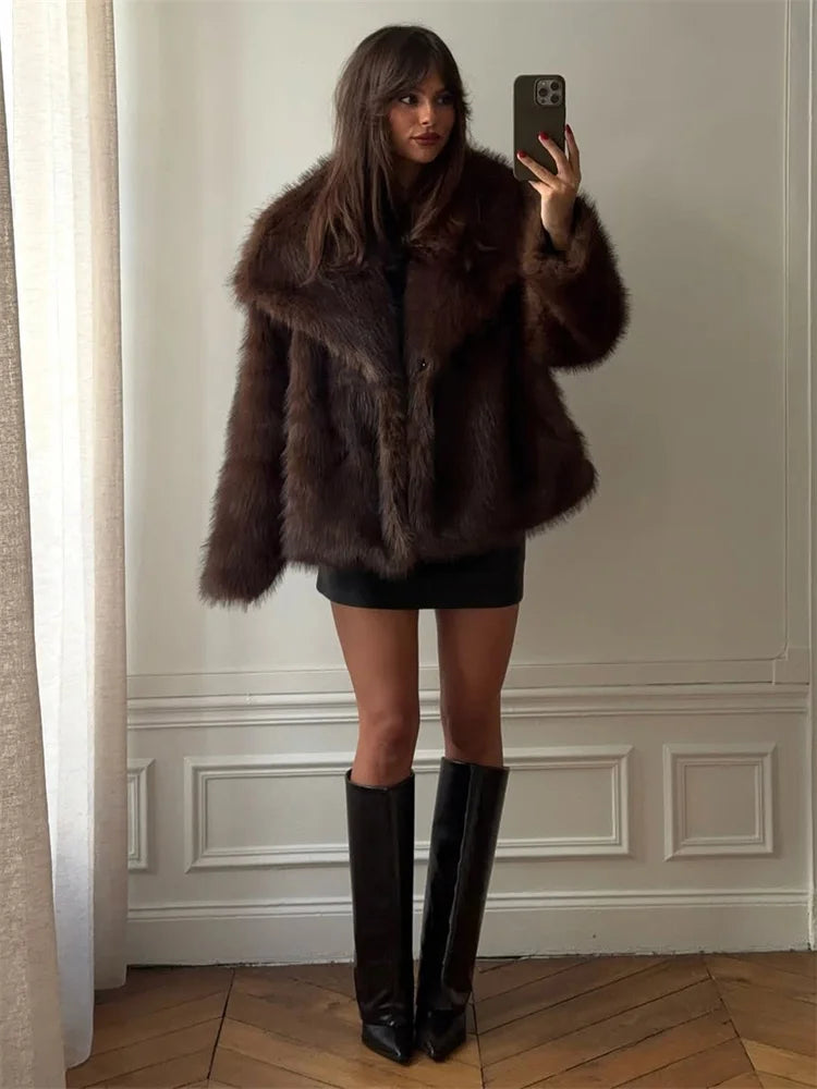 Winter Female Fur Feather Overcoat Luxury Lapel Long Sleeve Elegant Fluffy Commute Streetwear Women's Faux Fur Coat 2025