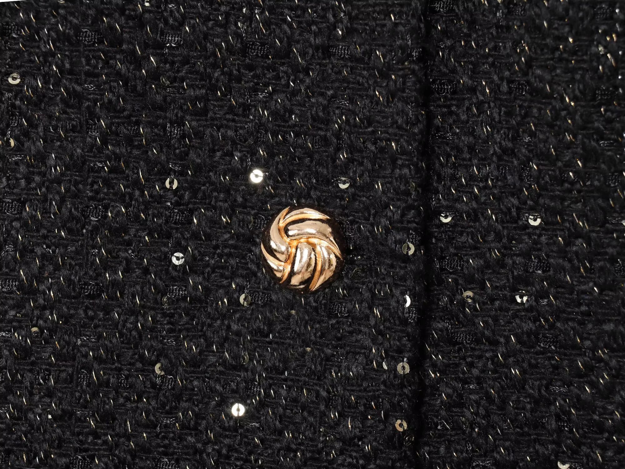 Korean commuter textured jacket for women with autumn and winter sequins and gold buttons side pockets round neck jacket