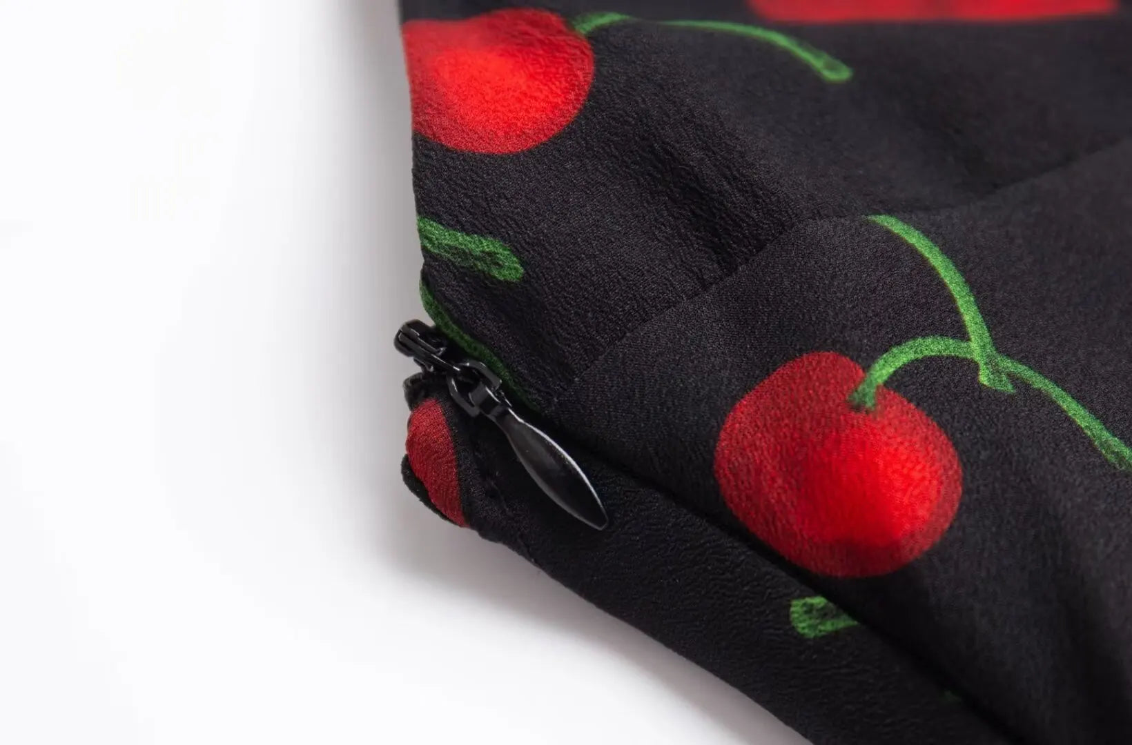 2026 Autumn New European And American Style French Leaky Back Retro Cherry Print Halter Dress Street Style Women's Floral Skirt