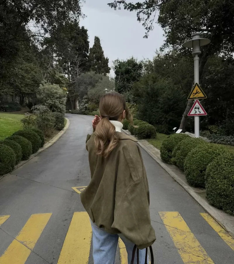 2025  Spring new women's suede texture effect Loose version of fashion lapel shoulder bomber jacket