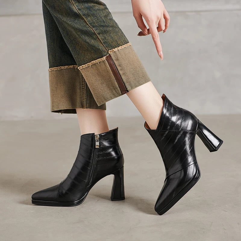 Women Handmade Genuine Leather Soft and comfortable Western Boots Pointed Toe Chunky Heel Retro Ankle Boots 34-40