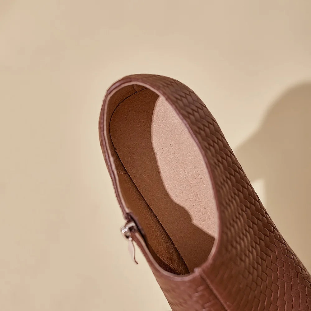 Handmade Genuine Leather Style Metal Head Anti-Collision Women's Shoe Deep Mouth Pointed Toe High Heels Seasonal