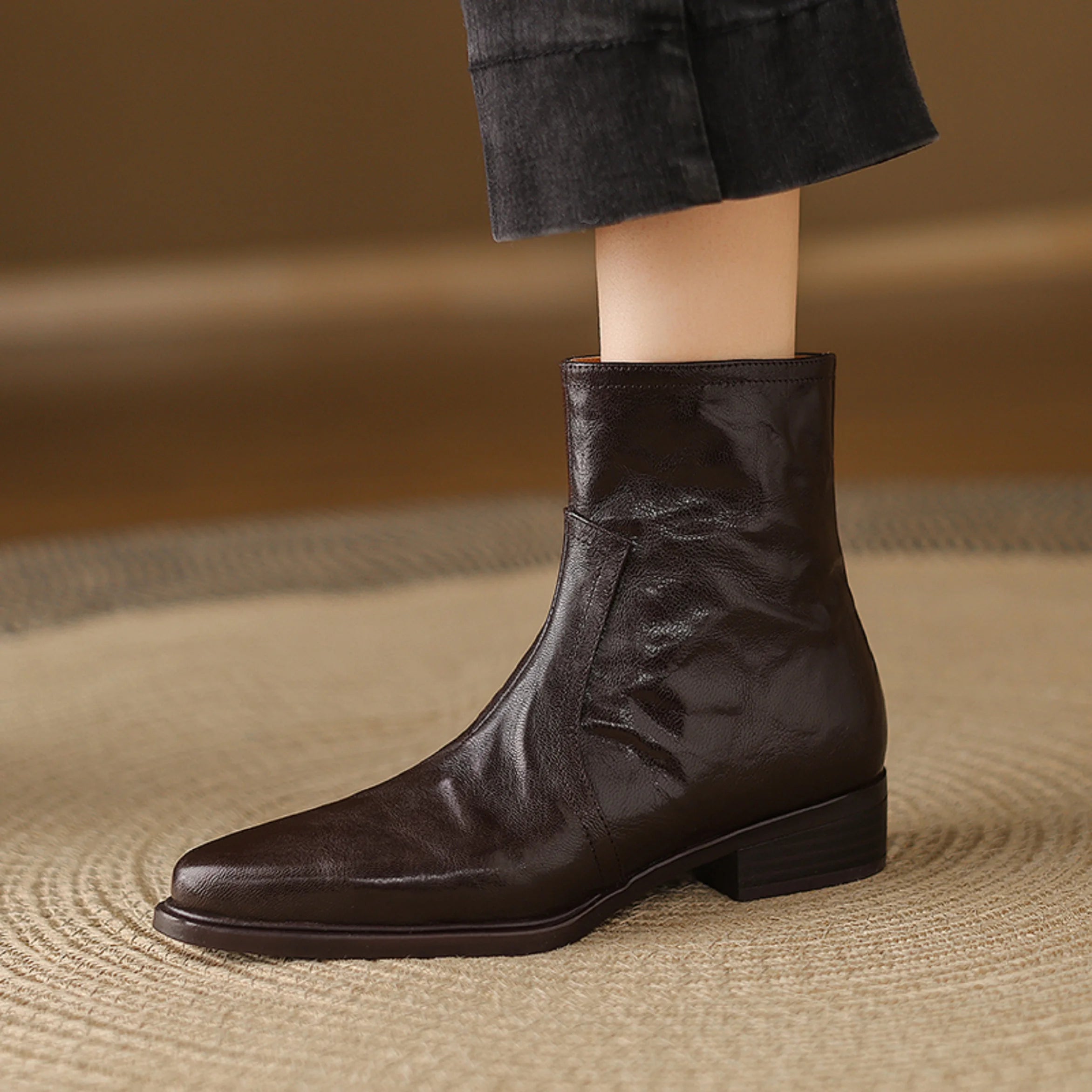 Handmade Genuine Leather Western Cowboy Women's Pointed Toe Short Boots British Style Mid Heel Boots 34-40