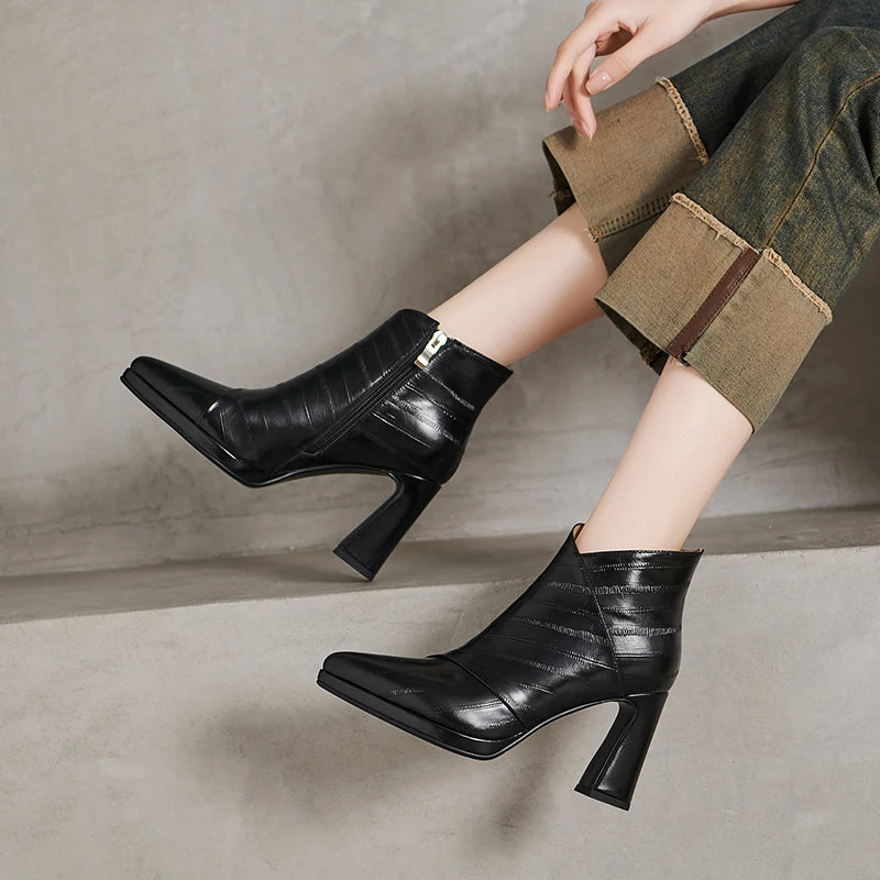 Women Handmade Genuine Leather Soft and comfortable Western Boots Pointed Toe Chunky Heel Retro Ankle Boots 34-40