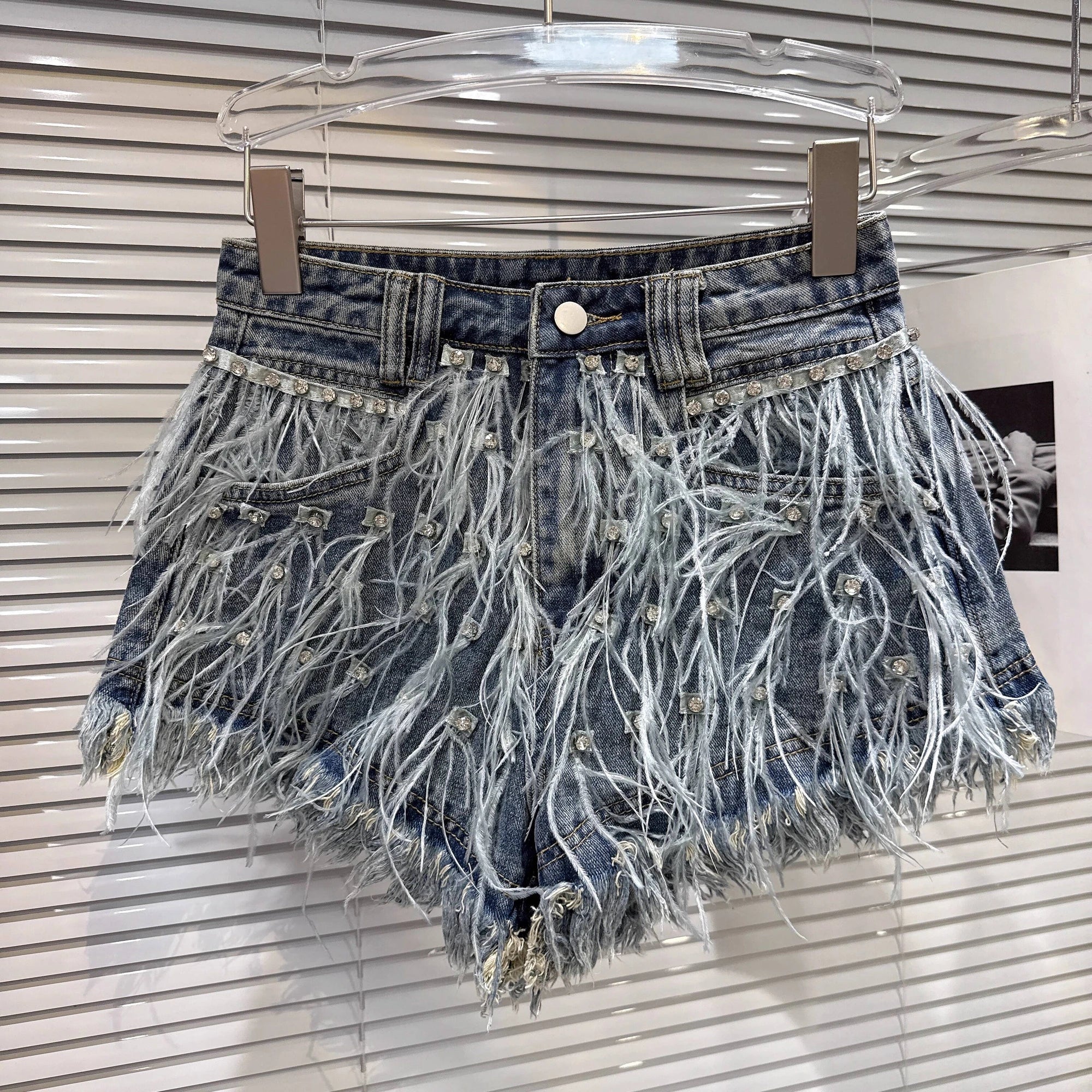 2026 Autumn New Street Style Heavy Industry Rivet Denim Jacket For Women Feather Beaded Wide-leg Shorts Female 11A06375