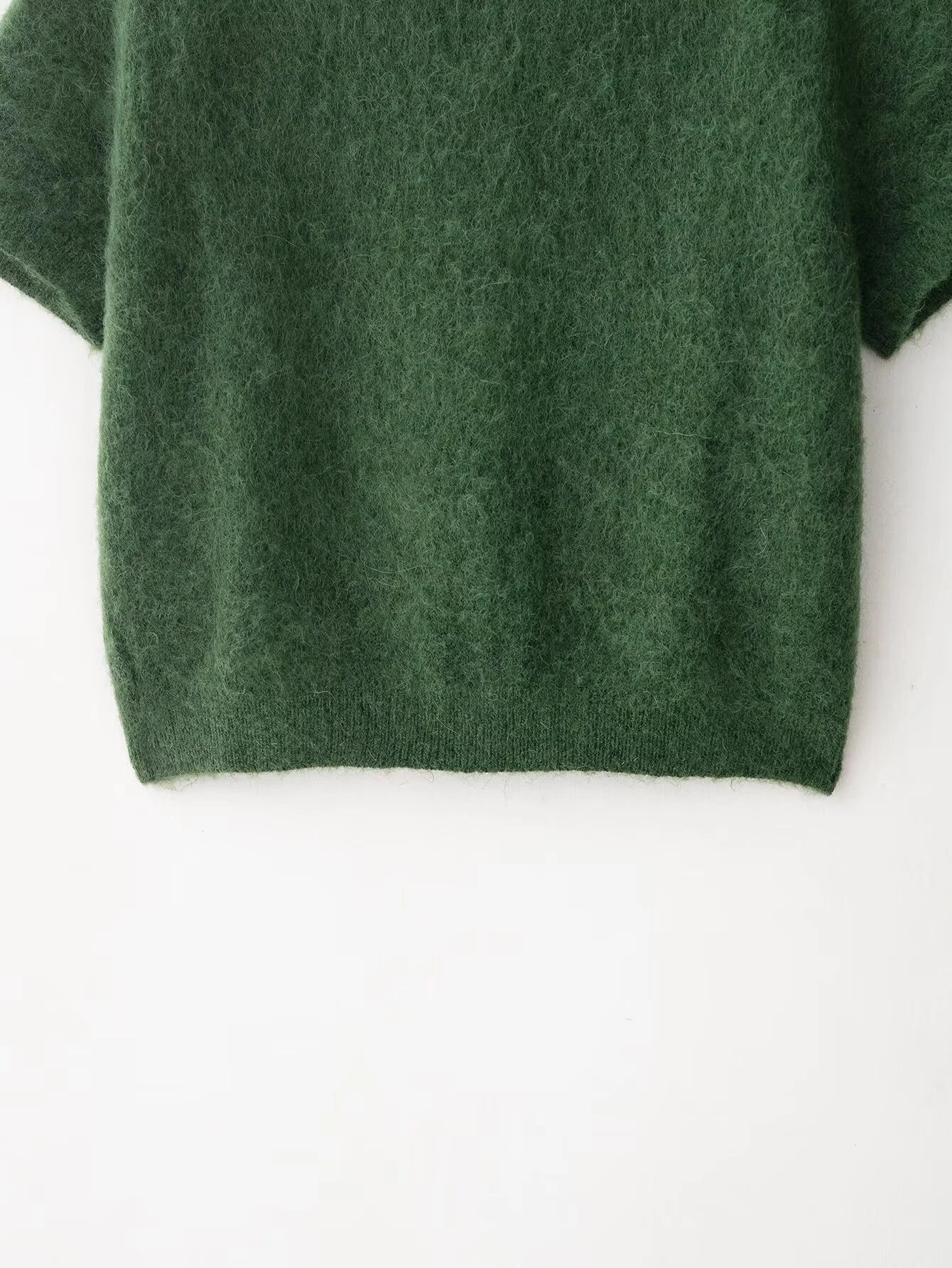 2025 autumn new women's clothing sweet and fashionable round neck short sleeved knitted cardigan short jacket