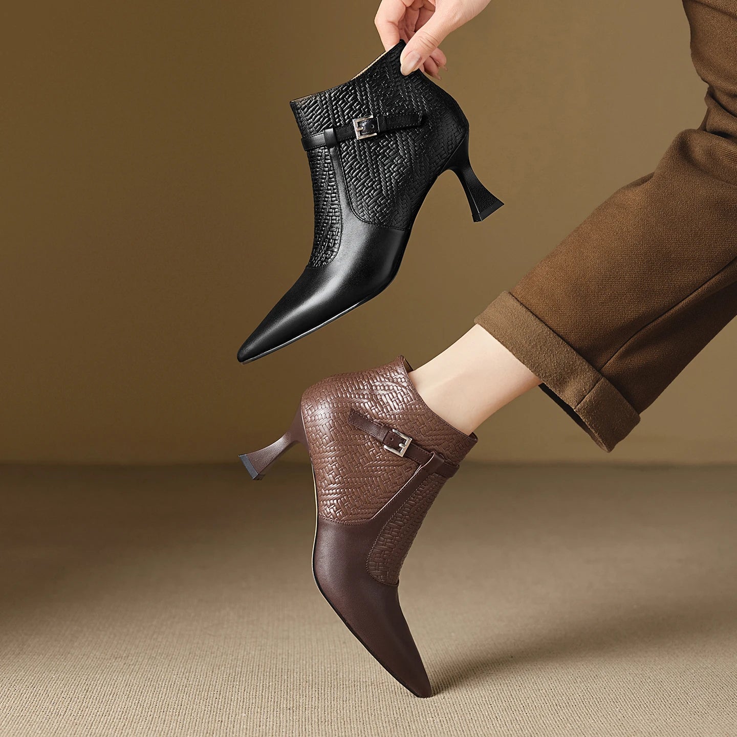 Women's Handmade Genuine Leather Soft and comfortable Short Boots New High-heeled Banquet Shoes 34-40