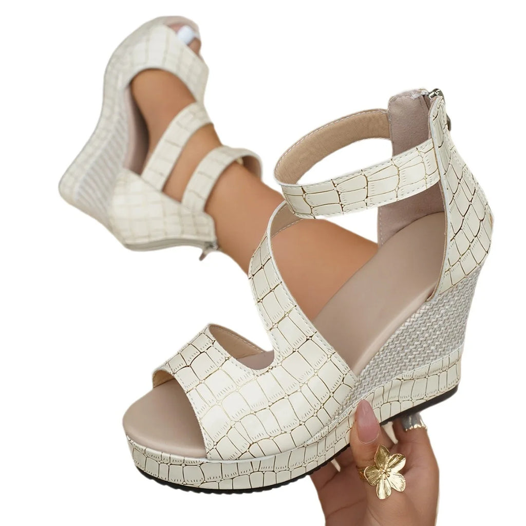Plus Size Shoes for Women 36-42 Summer Fashion Platform Wedges Buckle Strap