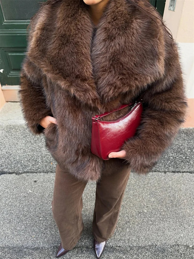 Winter Female Fur Feather Overcoat Luxury Lapel Long Sleeve Elegant Fluffy Commute Streetwear Women's Faux Fur Coat 2025