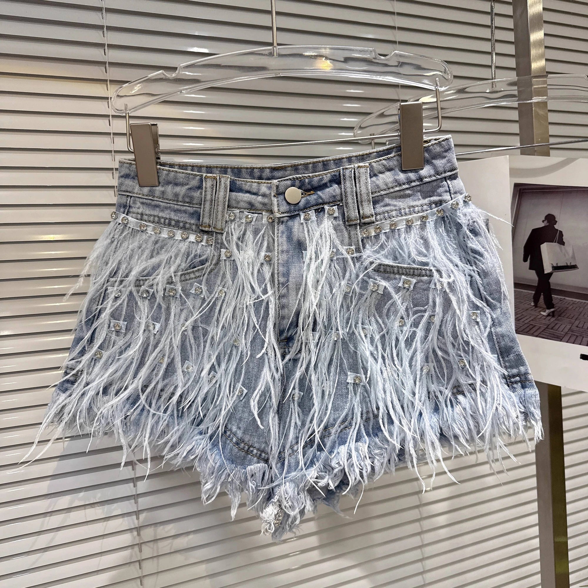 2026 Autumn New Street Style Heavy Industry Rivet Denim Jacket For Women Feather Beaded Wide-leg Shorts Female 11A06375