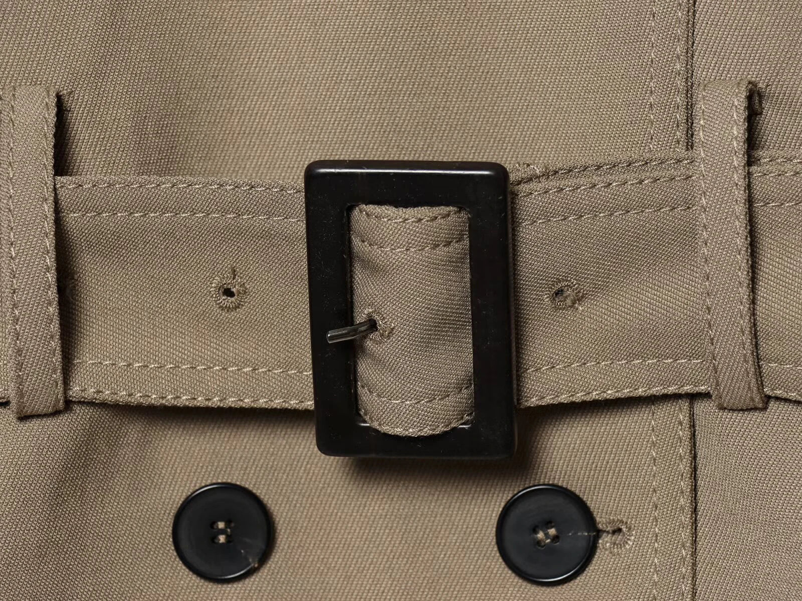 Spring new women's casual style high neck long sleeved flowing metal buckle embellished waistband jacket