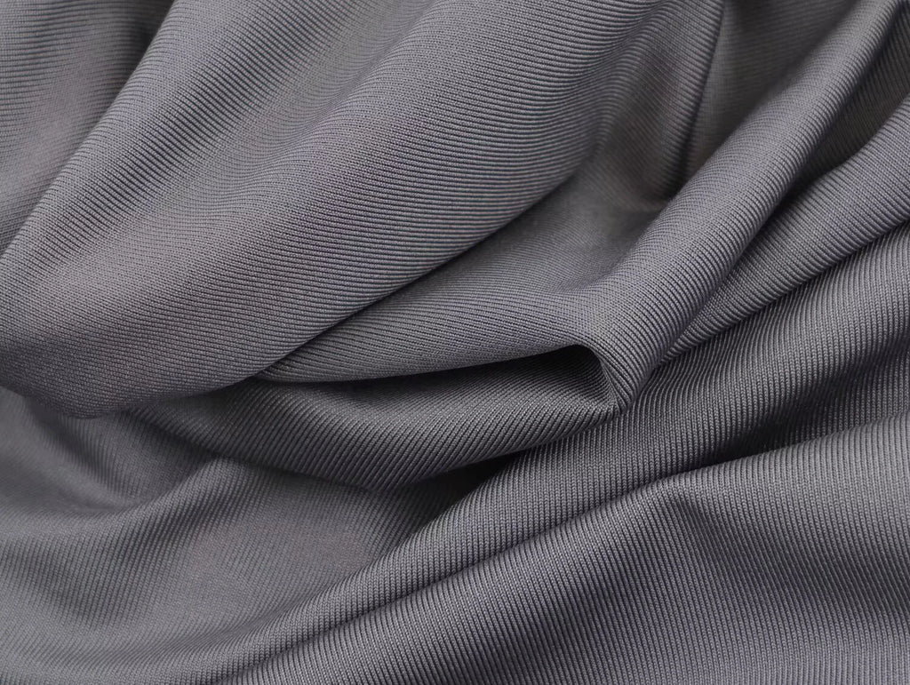 2026 autumn new women's clothing metal necklace jewelry collar sleeveless hanging neck long skirt Midi dress