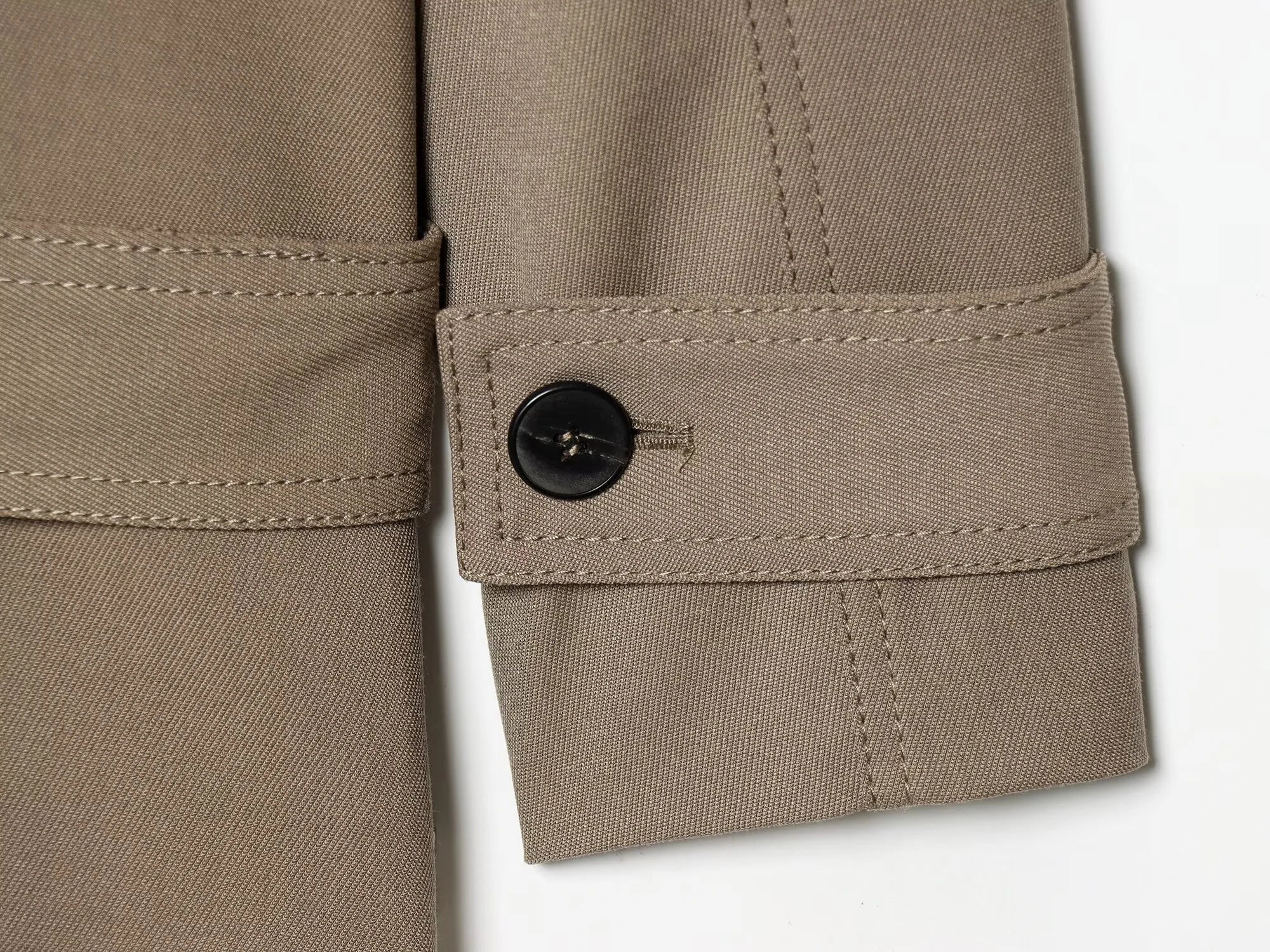 Spring new women's casual style high neck long sleeved flowing metal buckle embellished waistband jacket