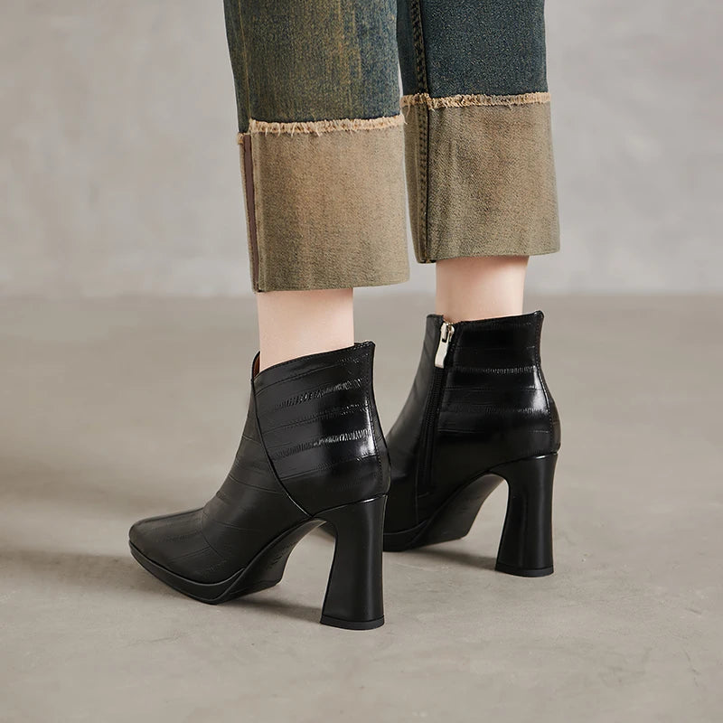 Women Handmade Genuine Leather Soft and comfortable Western Boots Pointed Toe Chunky Heel Retro Ankle Boots 34-40