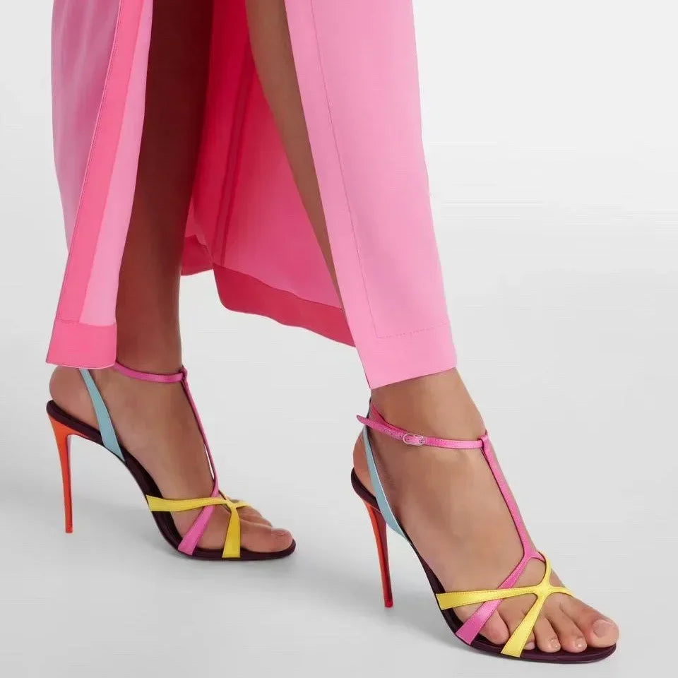 2026 European and American Summer New Women's Stiletto Sandals Fashionable and Sexy Party Banquet Fashion Show Large Sandals